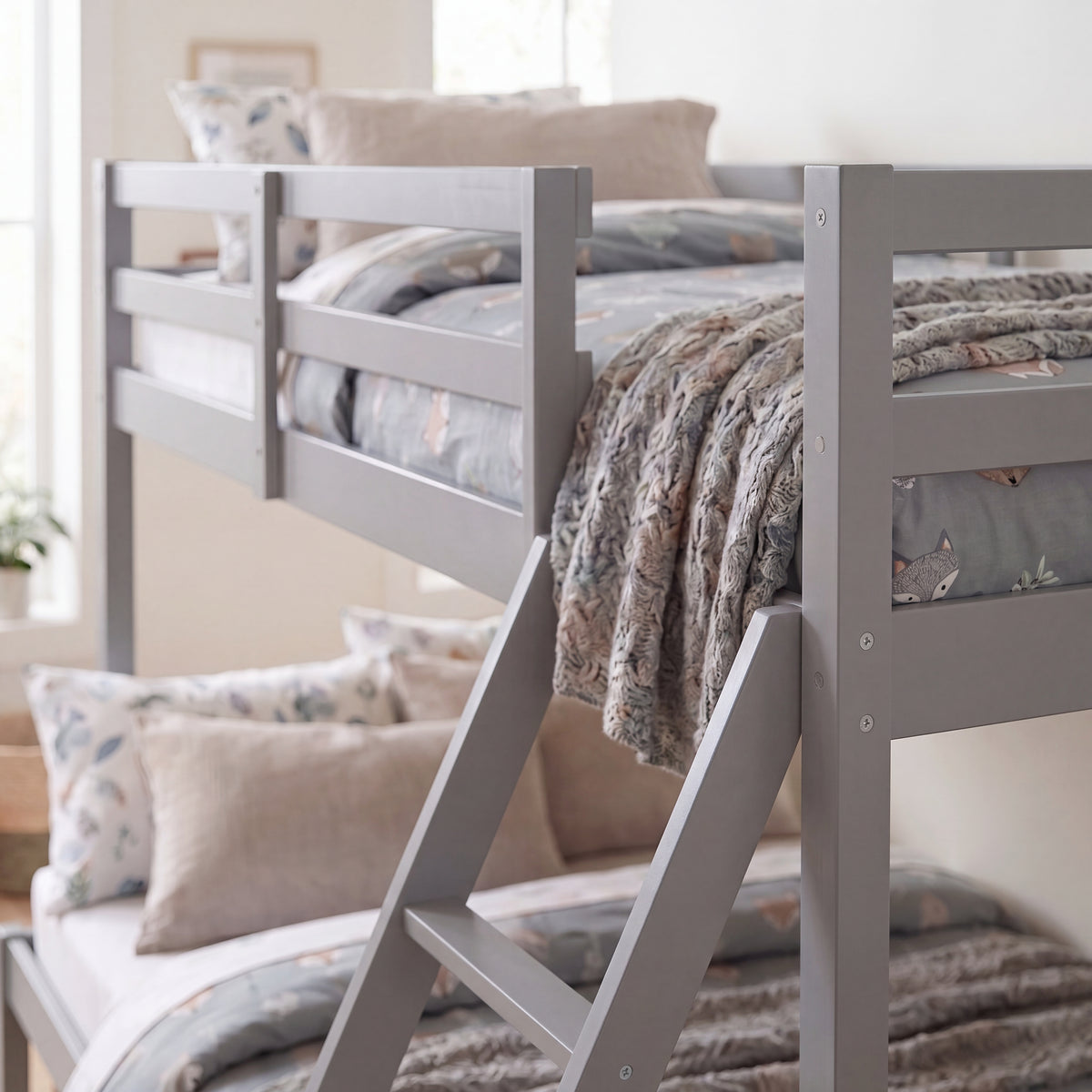 Sydney Triple Sleeper Bunk Bed - Grey