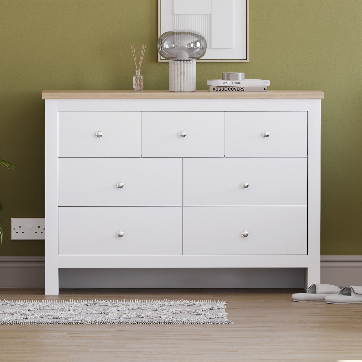Arlington 7 Drawer Chest of Drawers in White – Spacious Bedroom Storage Unit
