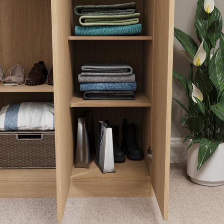 Riano 3 Door Wardrobe for Bedroom Storage - Pine
