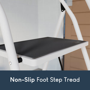 4-Step Ladder With Handrail