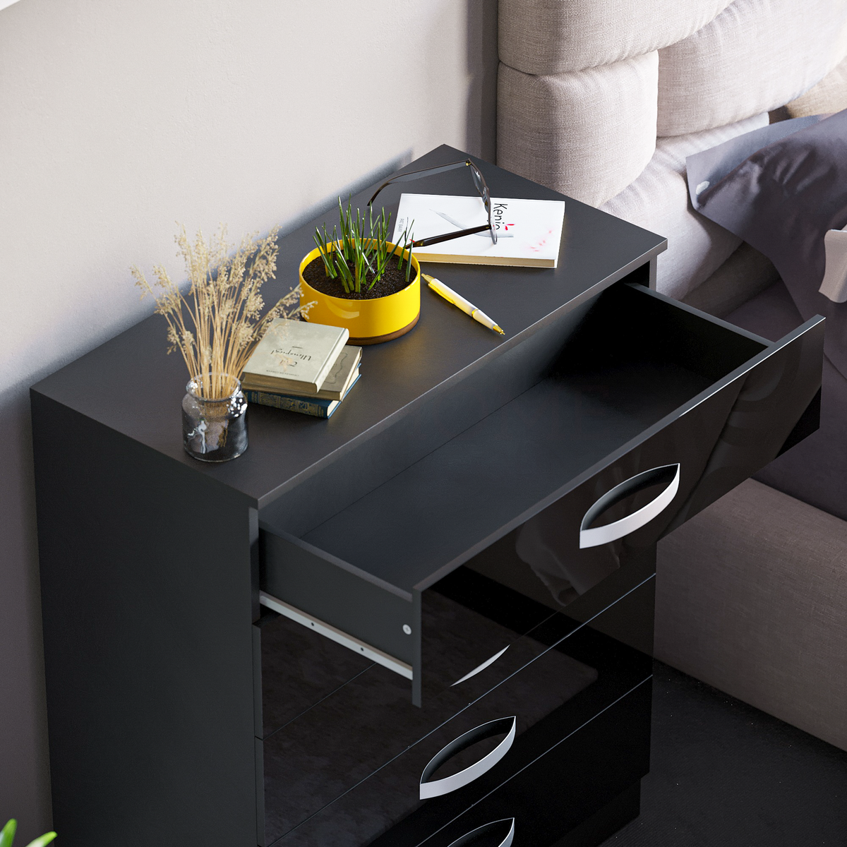 Hulio 5-Drawer Chest - Black