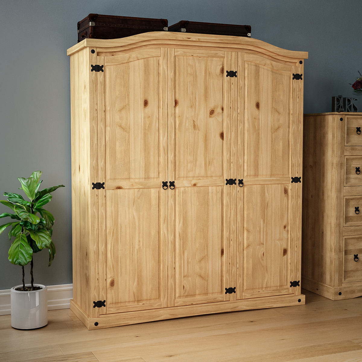 Corona 3-Door Wardrobe